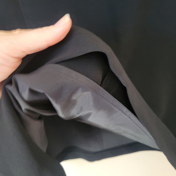 Banana Republic Asymmetrical Black Skirt Size 10 - Picture 5 of 10